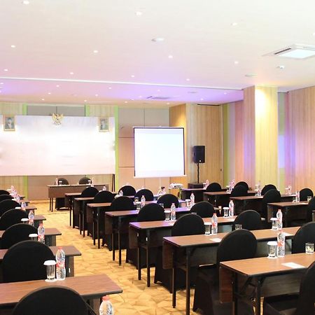 Bonorejo Zest Parang Raja Solo By Swiss-Belhotel International מראה חיצוני תמונה